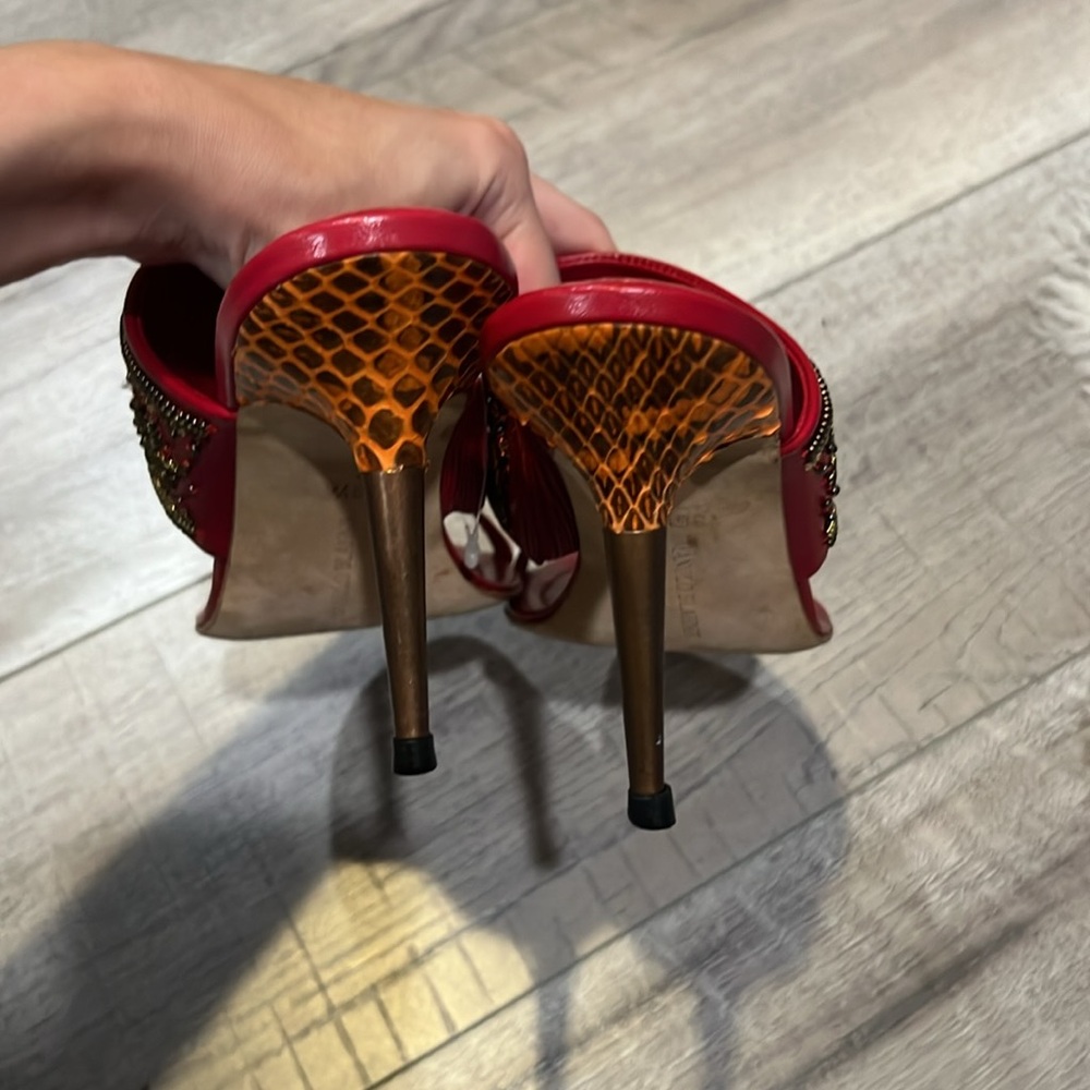 Vintage Beaded Manolo Blahnik Heel - Picture 6 of 9